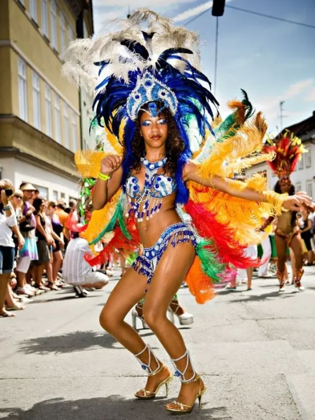 The Best Mardi Gras & Carnival Outfits